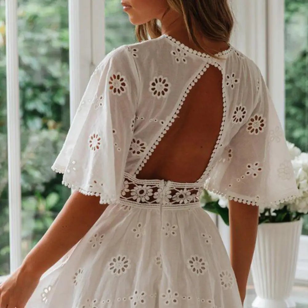 

Ladies Mini Dress Floral Applique A-line Mini Dress Backless Pleated Hem Cutout Waist for Summer Dating Prom Women Soft Dress