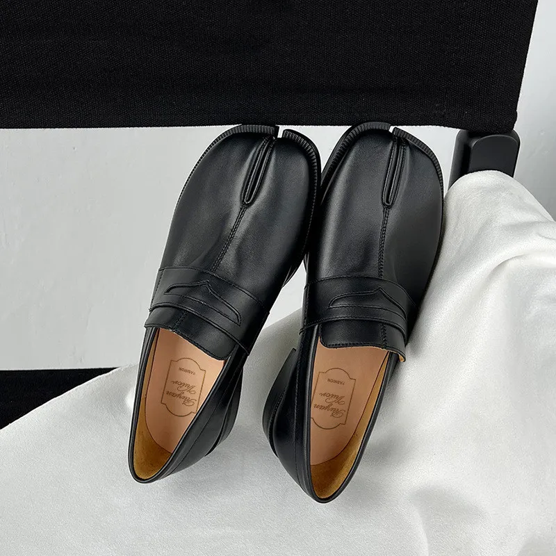 Split Toe Shoes Tabi Loafers women Single platfrom women Shoes Soft Leather Soft Soles Solid Color Flats Casual Shoes 3