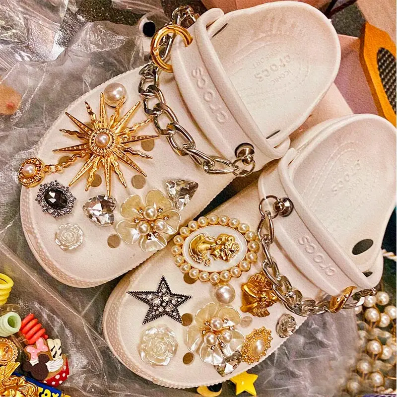 Luxury Croc Charms Designer Vintage Shiny Gemstone Clogs Shoes Charms