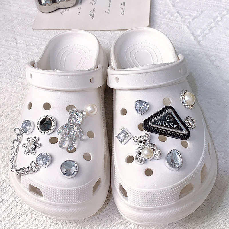 Cute Animals Jewelry Chain Charms for Crocs Shoes Cartoon Bear Triangle for Croc Accessories Set for Kids Girls Women Decor