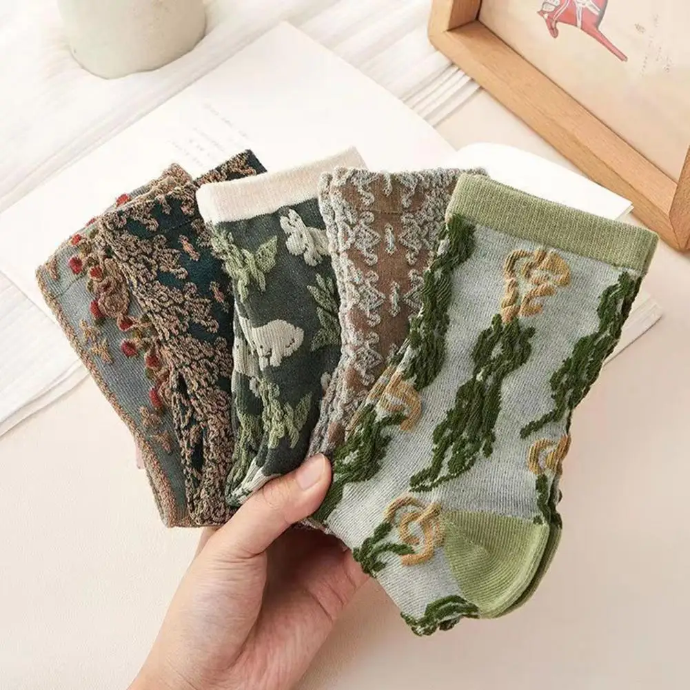 Retro Ethnic Funny Thermal Cheap Slippers Clothes Women Korean Harajuku Style Vintage 3D Flower Embroidery Socks for Girls Items