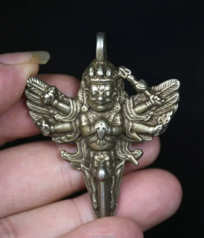 마하칼라 부처님 파치 윙 펜던트, 희귀 올드 티베트 먀오족 실버, 6 팔, 6.1cm