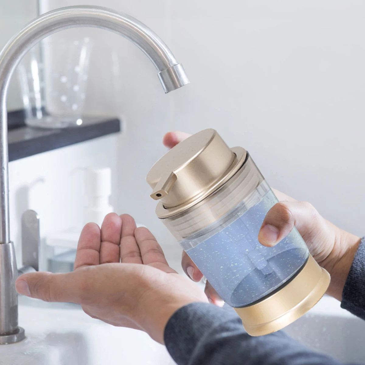 Hands Soap Dispenser Kitchen Sink Bathroom Vanity Soap Lotion Hand sanitizer Disinfectant Bottle Refillable Liquid Container