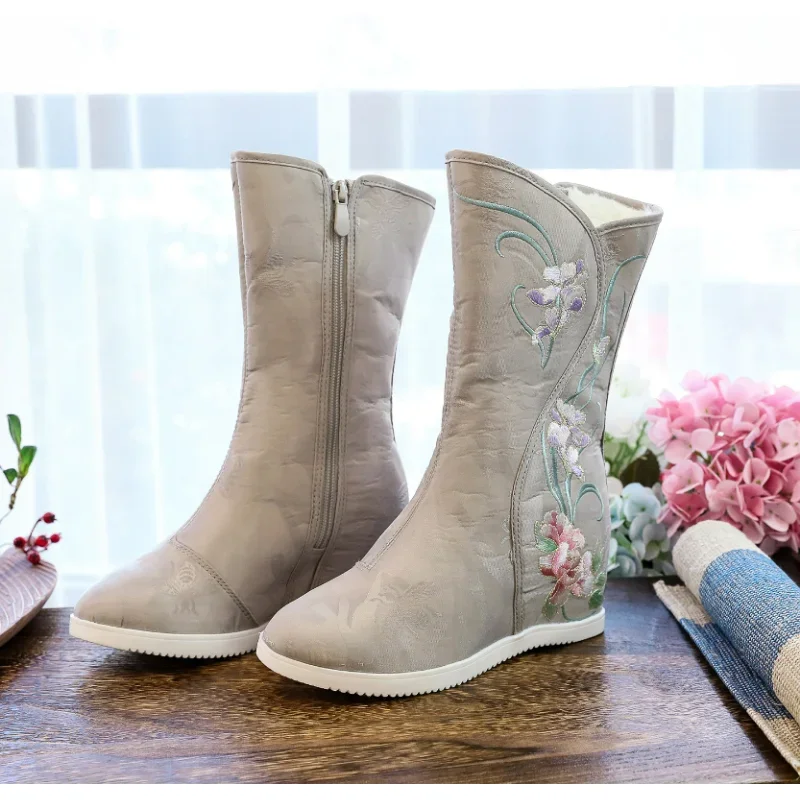 Ethnic Embroidered Women Boots Hanfu Shoes Winter High Top Female Boots Warm Peony Floral Embroidered Shoes Women's Cloth Shoes