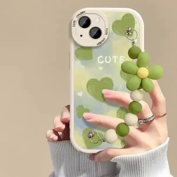 Retro Floral Chain Phone Case – Sweet and Stylish Protective Cover