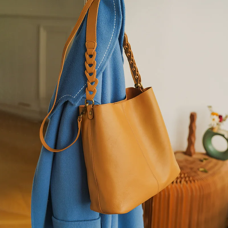 

Design Genuine Leather Women's Bag Cowhide Large Capacity Fashion Lady Handbag Retro Simple Commuter Tote Bags
