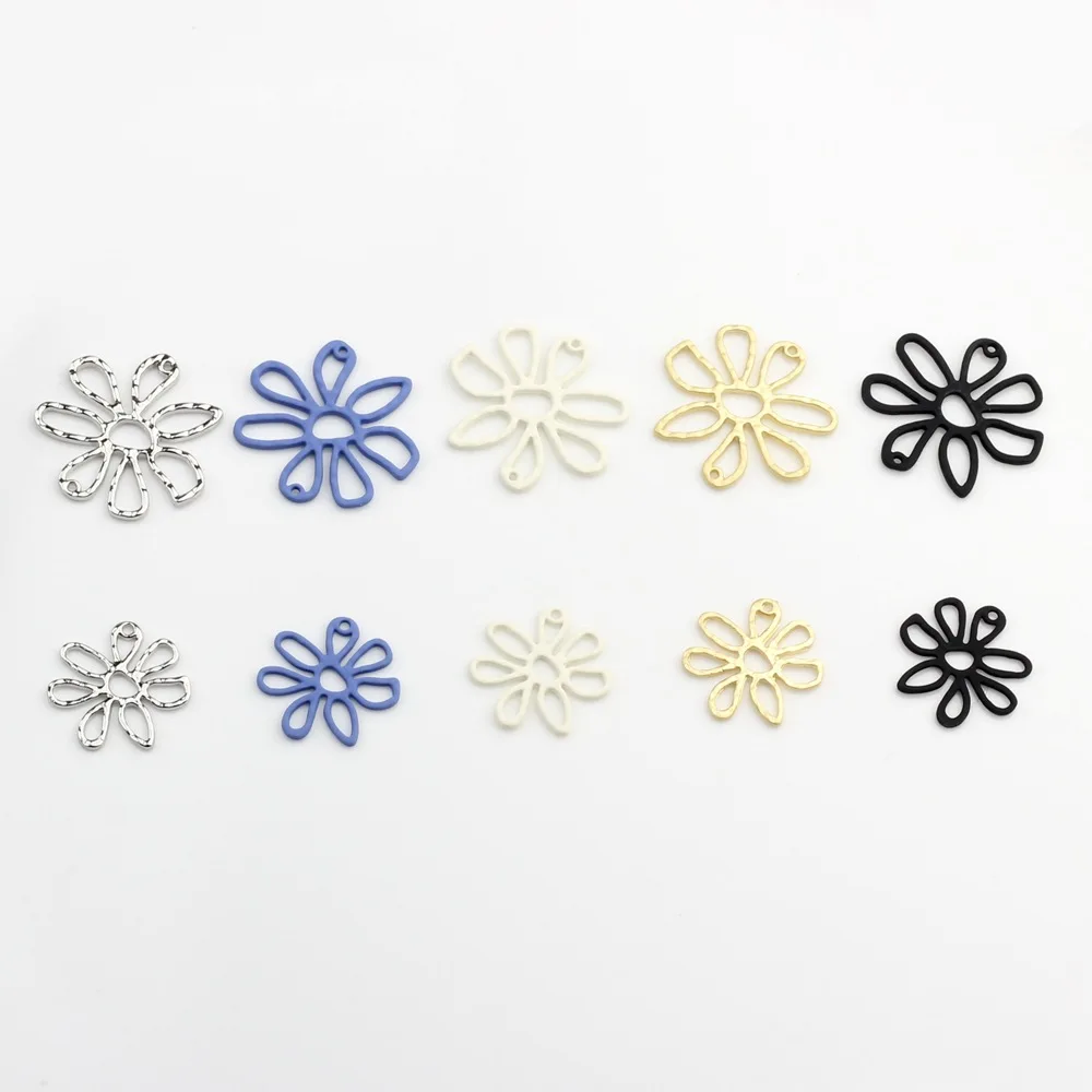 

10pcs Cute Fashion Flower Hollow pendant Keychain Stainless Earring Ornament Necklace Handmade Bracelet DIY Accessories Supplies