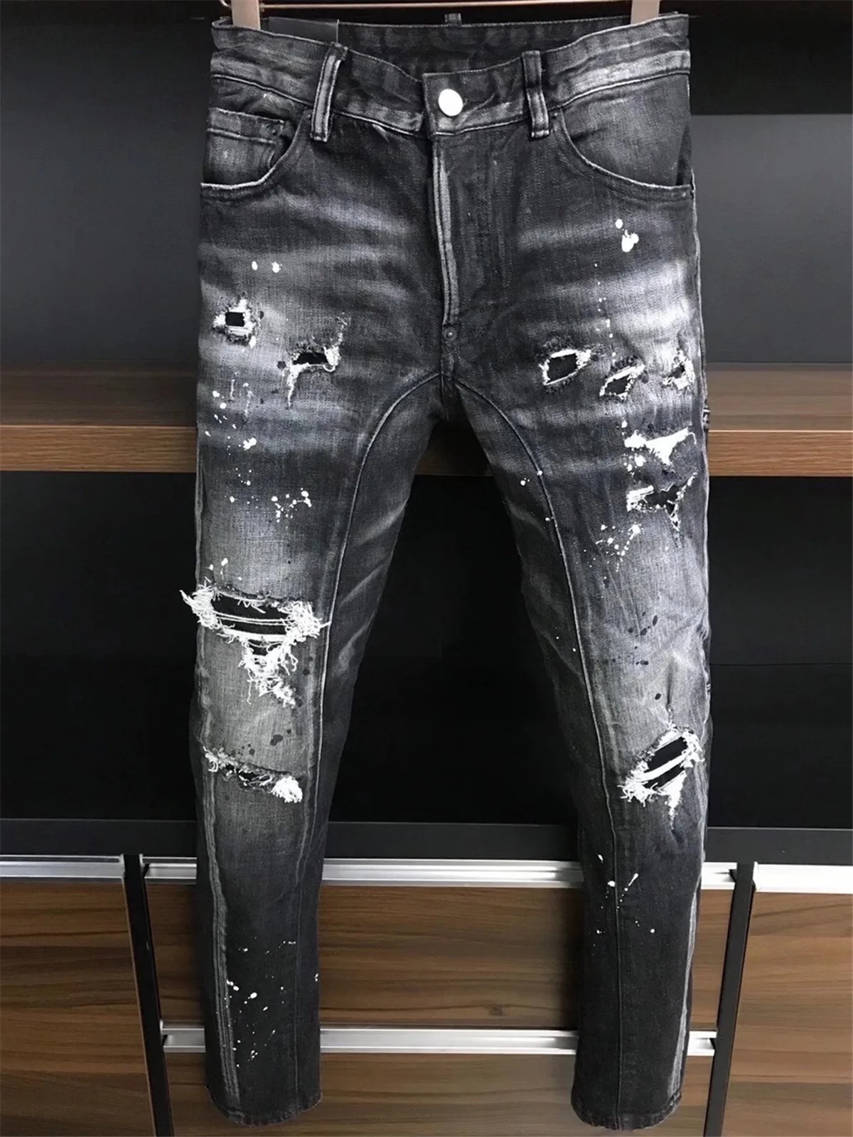2024 Spring and Autumn New D2 Jeans Fashion Men's Water Wash Worn Hole Patch Paint Speckled Feet