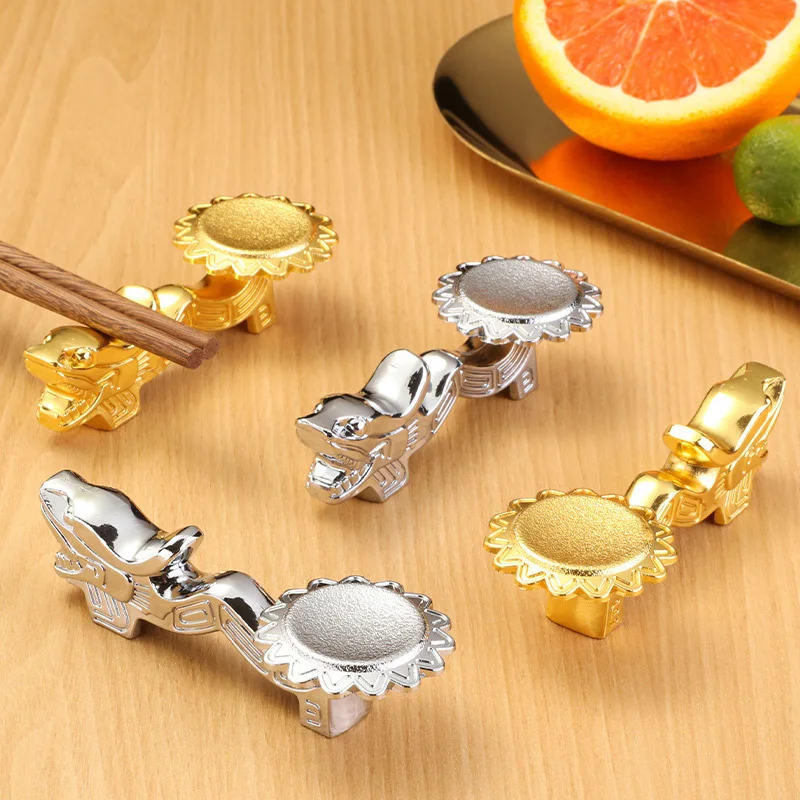 

20pcs Dragon Chopsticks Holder Rest Stand Metal Craft Zinc Alloy Table Decoration Chopsticks Holder Rack Frame