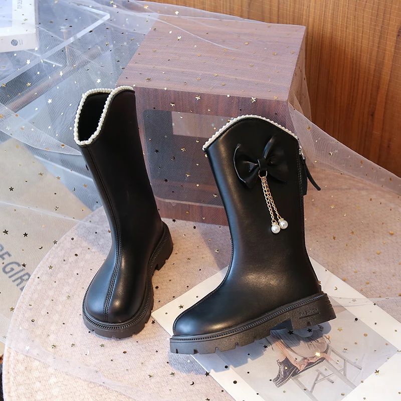 Girls Thermal Winter Boots with Breathable Lining and Bow Detail