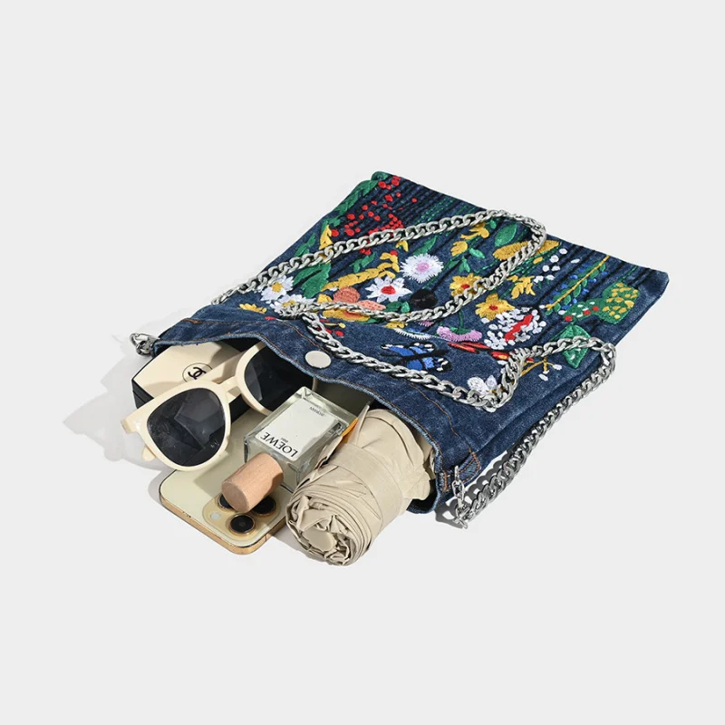 New Embroidered Cowboy Bag with Street Style, Personality, Trendy Printing, Three Dimensional Shoulder Bag Design, Underarm Bag