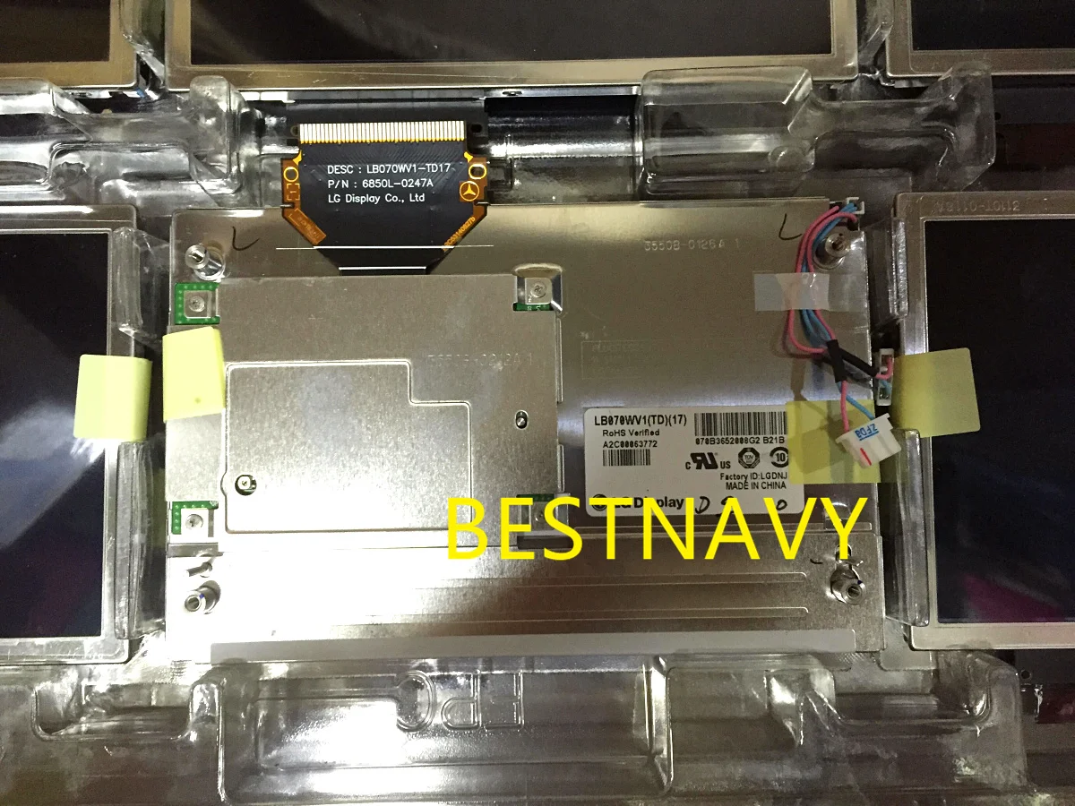 Original new 7.0" DISPLAY LB070WV1-TD17 TD01 LB070WV1(TD)(17) LCD module screen for Mercedes W204 GLK car DVD audio system