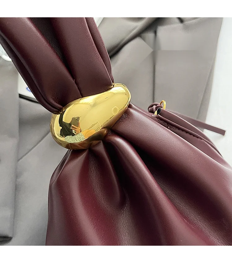 2024 new high-end pleated cloud women's fashion trend versatile handbag personalized hand-held lucky bag_voghion.com