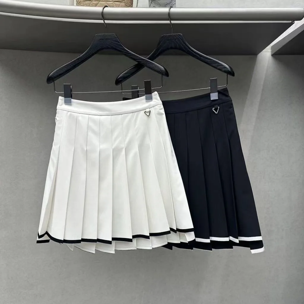 

2024 Summer New Golf Clothing Women's Fashion Golf Pleated Skirt Breathable Quick-drying Loose
