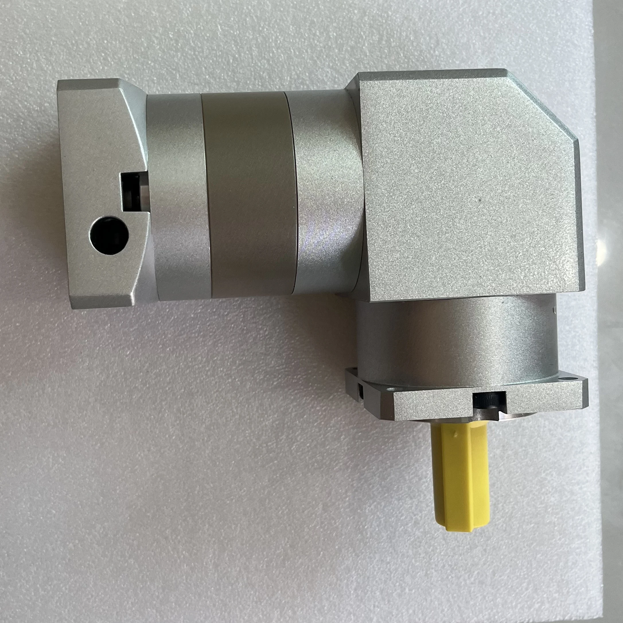 Nema42 120mm ZPLF120 유성 감속기 CNC 기계용 90도 각도 속도 기어박스