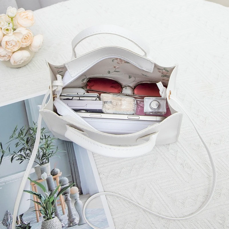 1PC Women's Fashionable Embroidered Handbag with Shoulder Strap, Suitable for Daily Commuting and Travel, New Chinese Style Bag