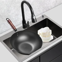 อ่างล้างจานสแตนเลส 304 สีดำ แบบหลุมเดียว พร้อมก๊อกน้ำแบบดึงออกได้ เคลือบนาโนป้องกันรอยขีดข่วน ทำความสะอาดง่าย สำหรับใช้ในครัวเรือนและเชิงพาณิชย์ 2