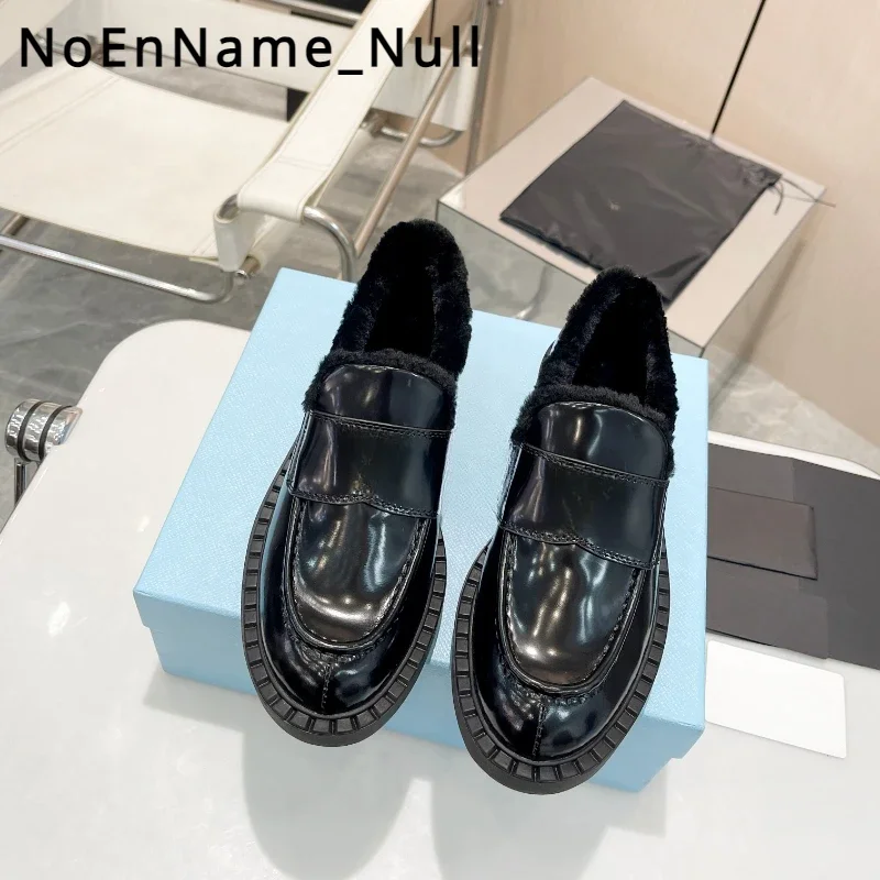 

Women's Black Slip-On Loafers 2023 New Arrival Genuine Leather Casual Shoes with Thick Bottom and Small Size