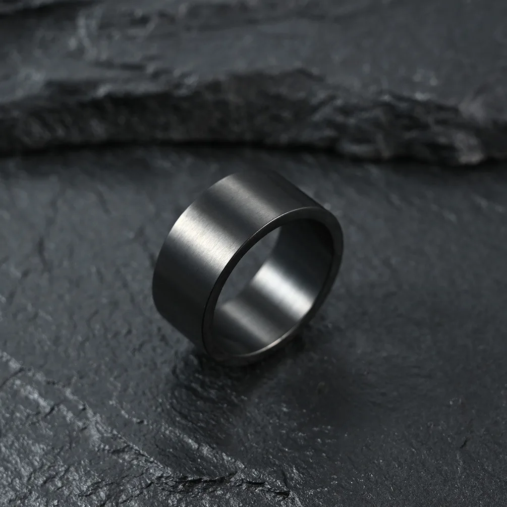 Anello grande, in acciaio inossidabile nero, lucidato a specchio, unisex, larghezza: 10 mm, misura da 19 a 32 e Acciaio inossidabile, 19, cod. R-M5898K-09