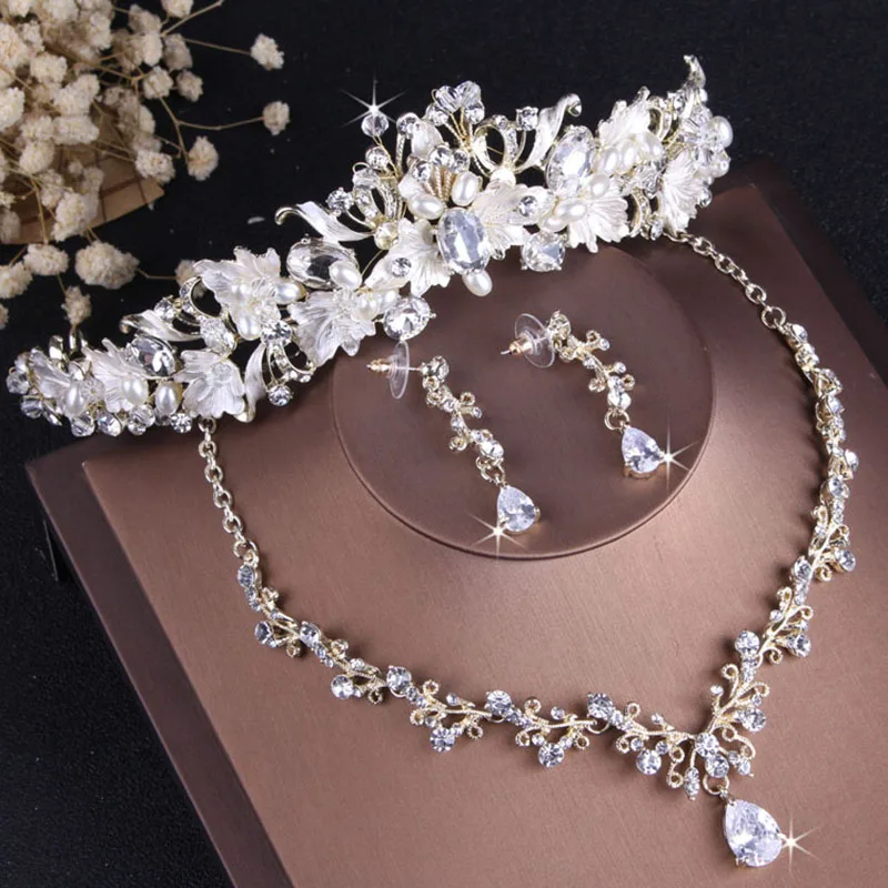 Itacazzo Bridal Headwear Set Crown Necklace Earrings Four Piece Classic Tiaras Suitable for Women Wedding and Birthday Parties bridal jewelry sets