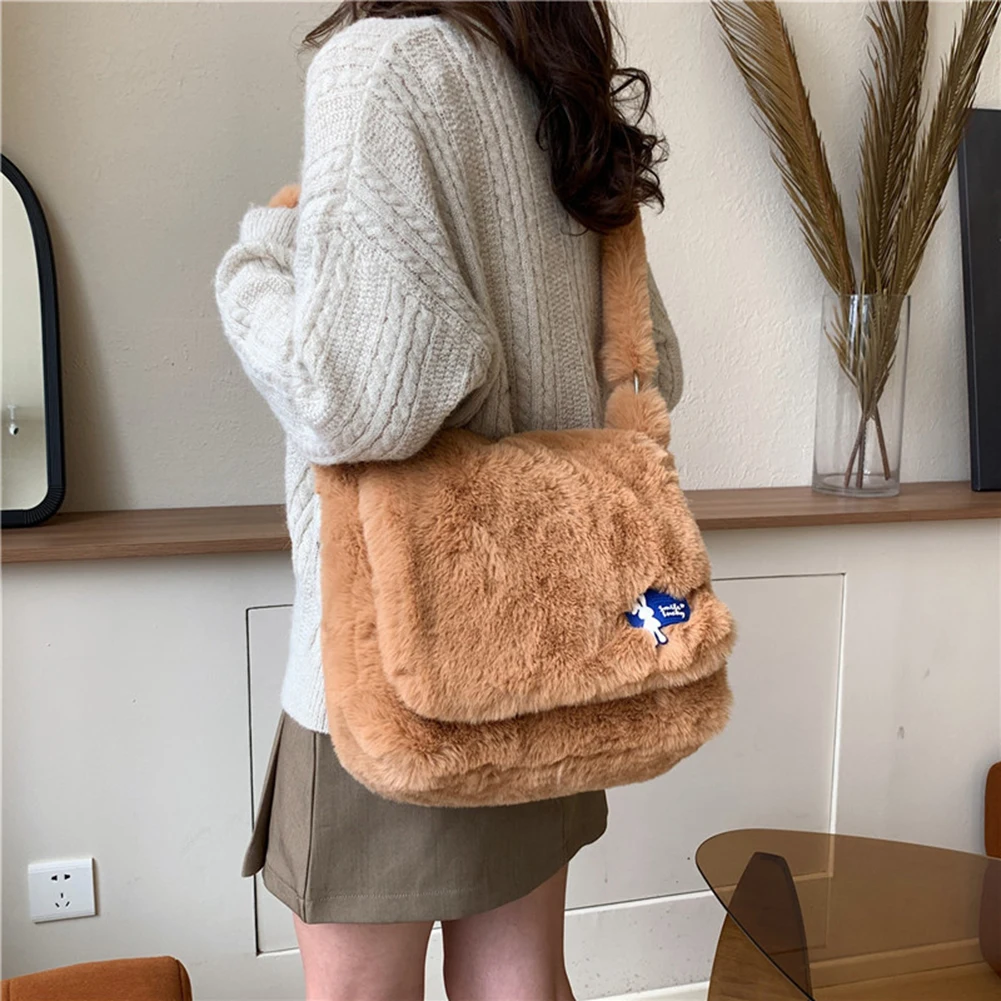 Fur Story Women's Fox Fur Chain Bag Fuzzy Shoulder Handbag for Women Big  Fluffy Tote Cute Purses