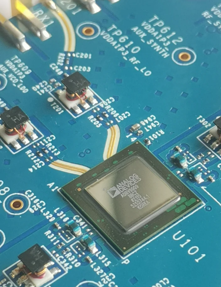 Рисунок 2 - Дочерняя плата ADRV9009 RF ADR
