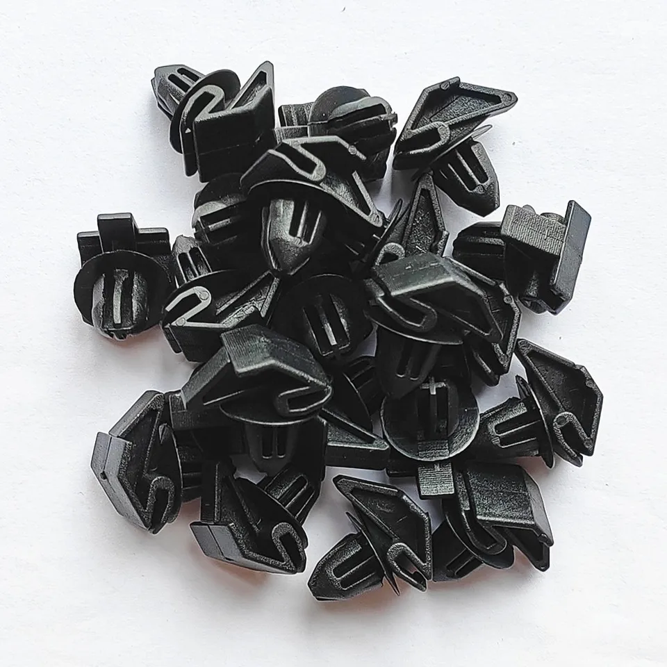 Kit 80 Clips De Moldura Para Faldón Lateral Para Bmw | Meses Sin Interés