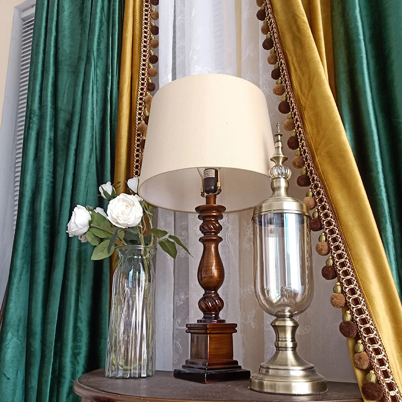 Gordijnen Groen Goud: Een Stijlvolle Toevoeging aan Uw Interieur