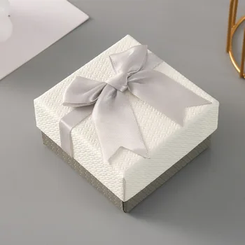 Scatola Portatile per Gioielli 9*9*4cm in Carta, Espositore Quadrato per Gioielli con Design a Fiocco, Scatola per Anelli con Texture