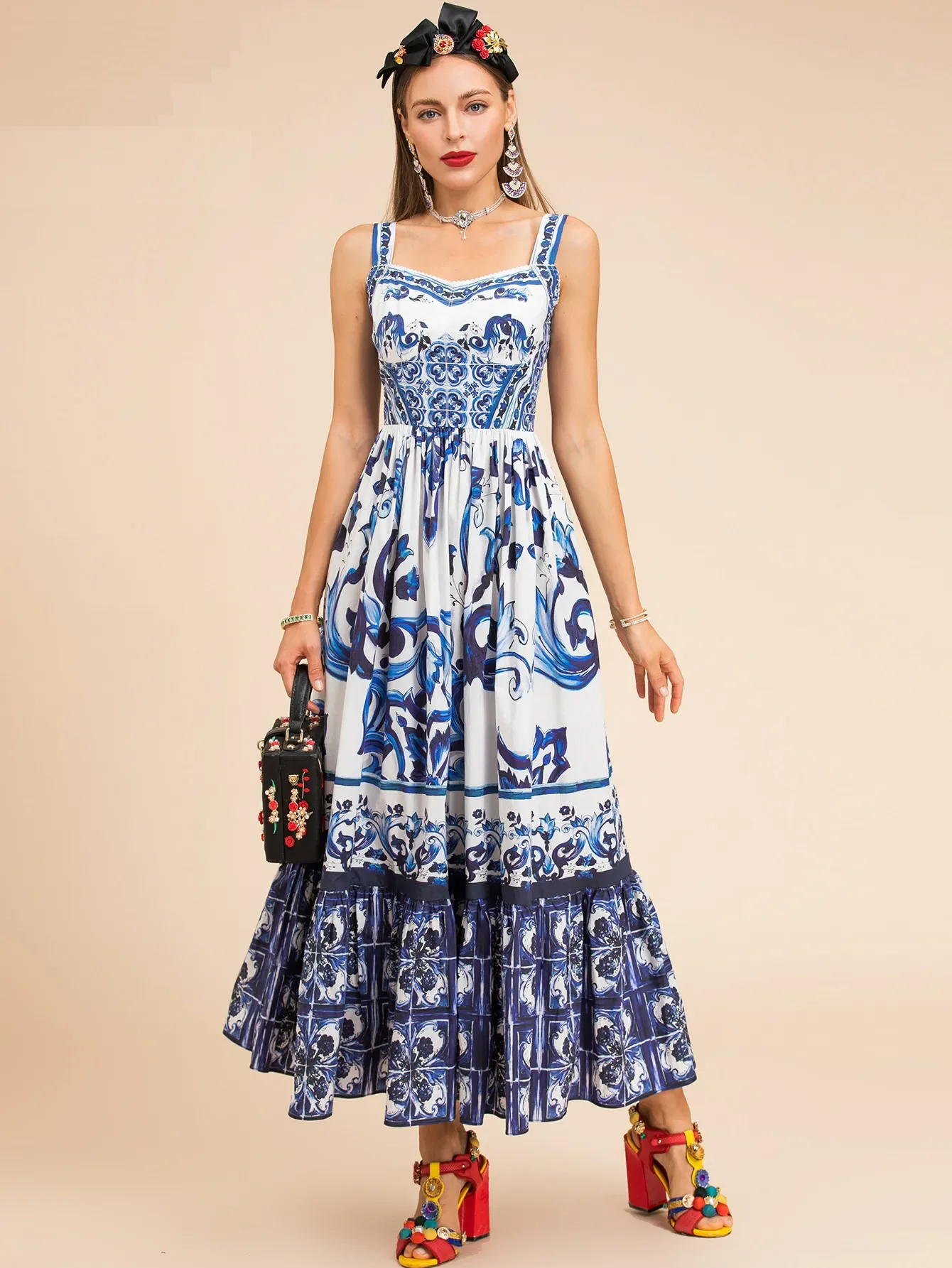 

2023 Fashion Runway Summer Cotton Women's Spaghetti Strap Blue And White Porcelain Printing Vacation Long Dress