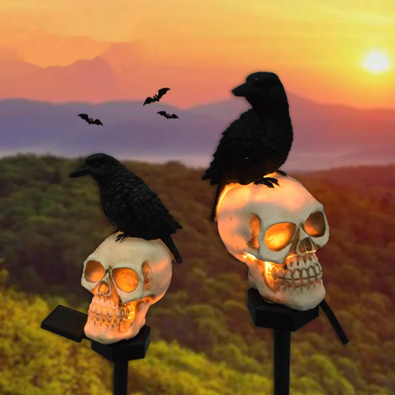 2Pcs Crow Skull Head Garden Solar Outdoor Lights Ground Courtyard Waterproof Resin Animals Lantern Halloween Decor Lighting Lamp