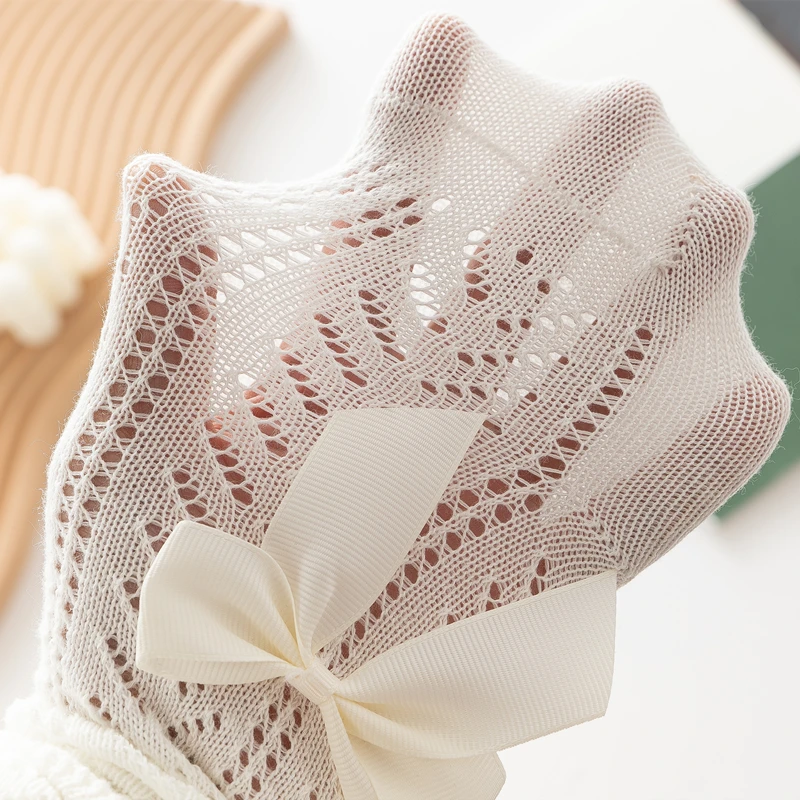 1 Pairs Baby Girls Tights For 0-4 Years Spanish Style Hollow Breathable Infant Bowknot Pantyhose Soft Cotton Toddler Kids Pants