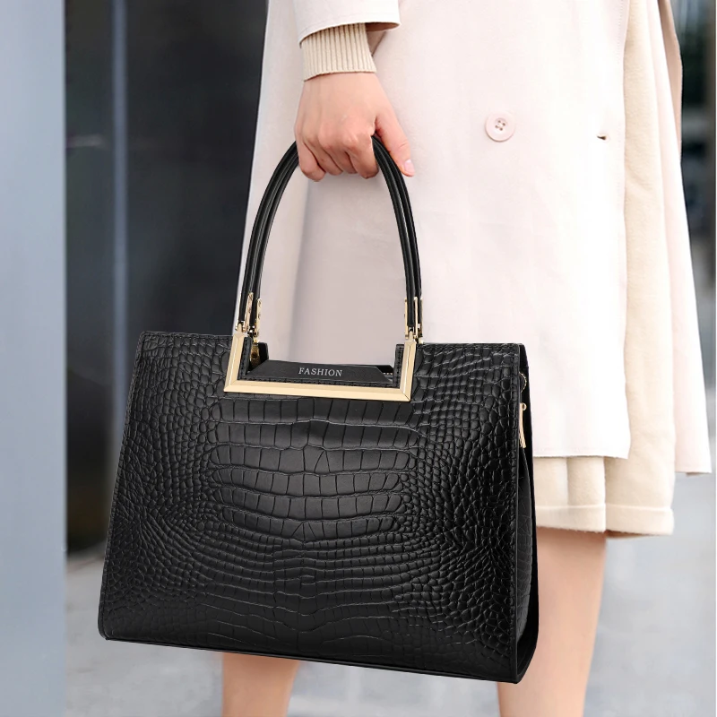 

New Fashionable Genuine Leather Women's Handbag with Crocodile Pattern Advanced Versatile One Shoulder Crossbody Cowhide Bag