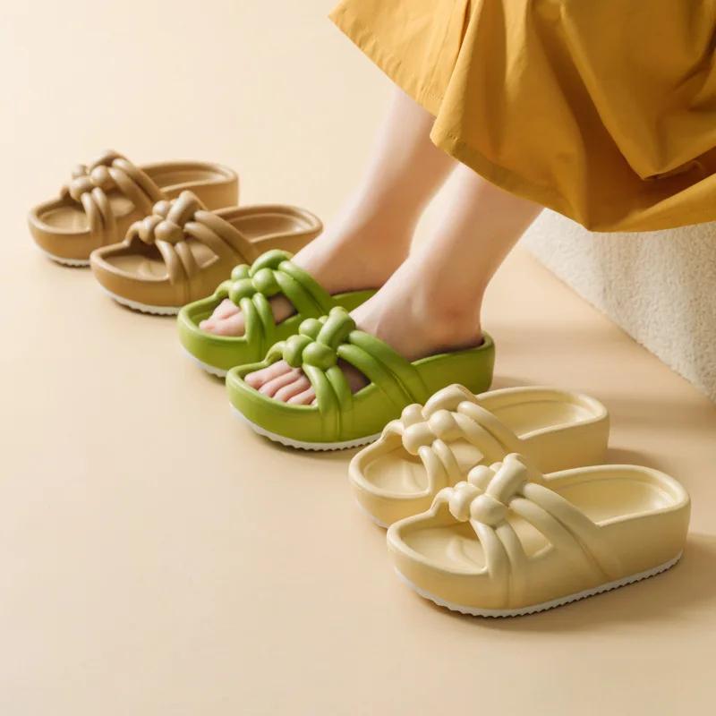 Super Light EVA French Summer New Little Fragrant Style Ladies Outwear Platform Slippers Fashion Sandals Home Non-slip Slipper