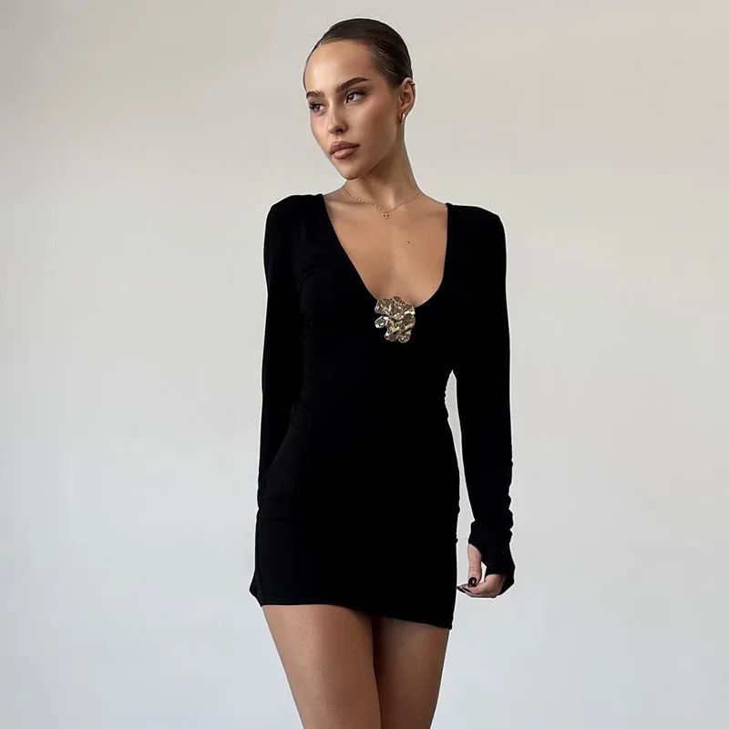Vestido sexy metalizado ajustado con escote pronunciado para mujer, minivestido de manga larga con cintura alta, elegante, liso, para fiesta otoñal.