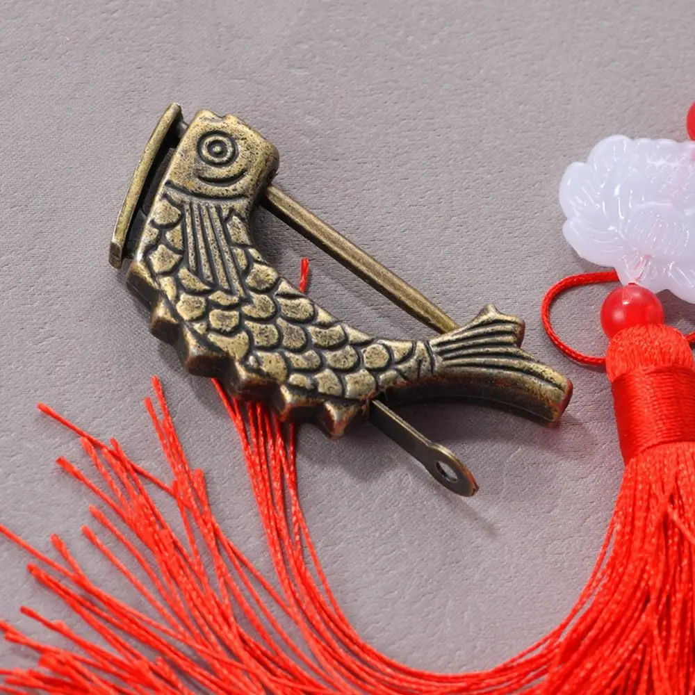 Description Picture 5 of itemAntique Retro Padlock Decorative Vintage Chinese Lock Mini Keyed Locks for Small Wooden Jewelry Storage Box