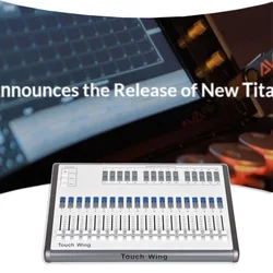 YUER With Flight Case Titan Mobile Stage Lighting Controller Grand On PC Titan Mobile Wing DMX512 Disco DJ Lighting Console