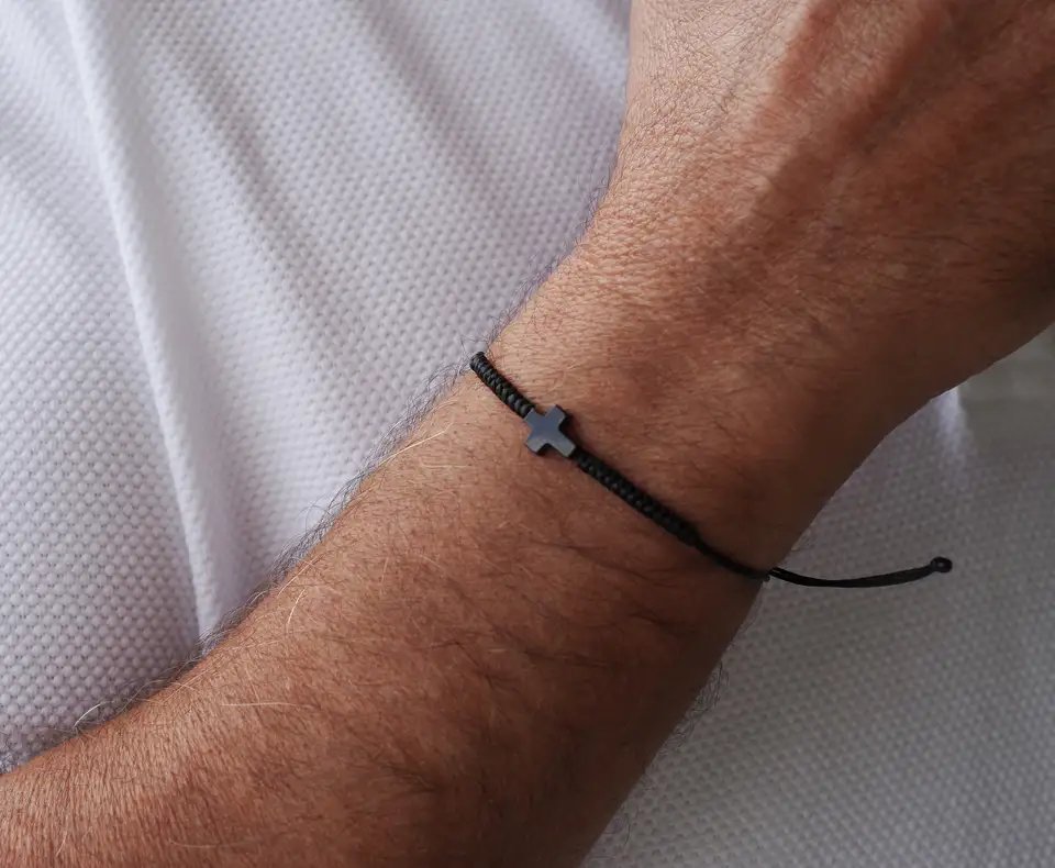 특별한 발렌타인 선물로 완벽한 팔찌