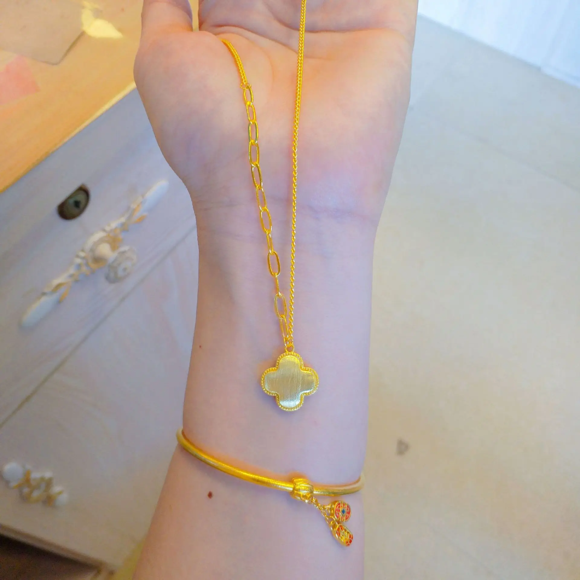 9999 24K real gold lace square set chain clavicle chain Women's fashion advanced sense of light luxury round pendant necklace