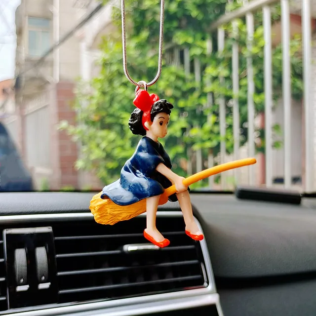 Anime Kleine Hexe Kiki Auto Innen Dekoration Nette Fliegende Hexe Figur Auto  Rückspiegel Anhänger Für Auto Zubehör Frau - AliExpress