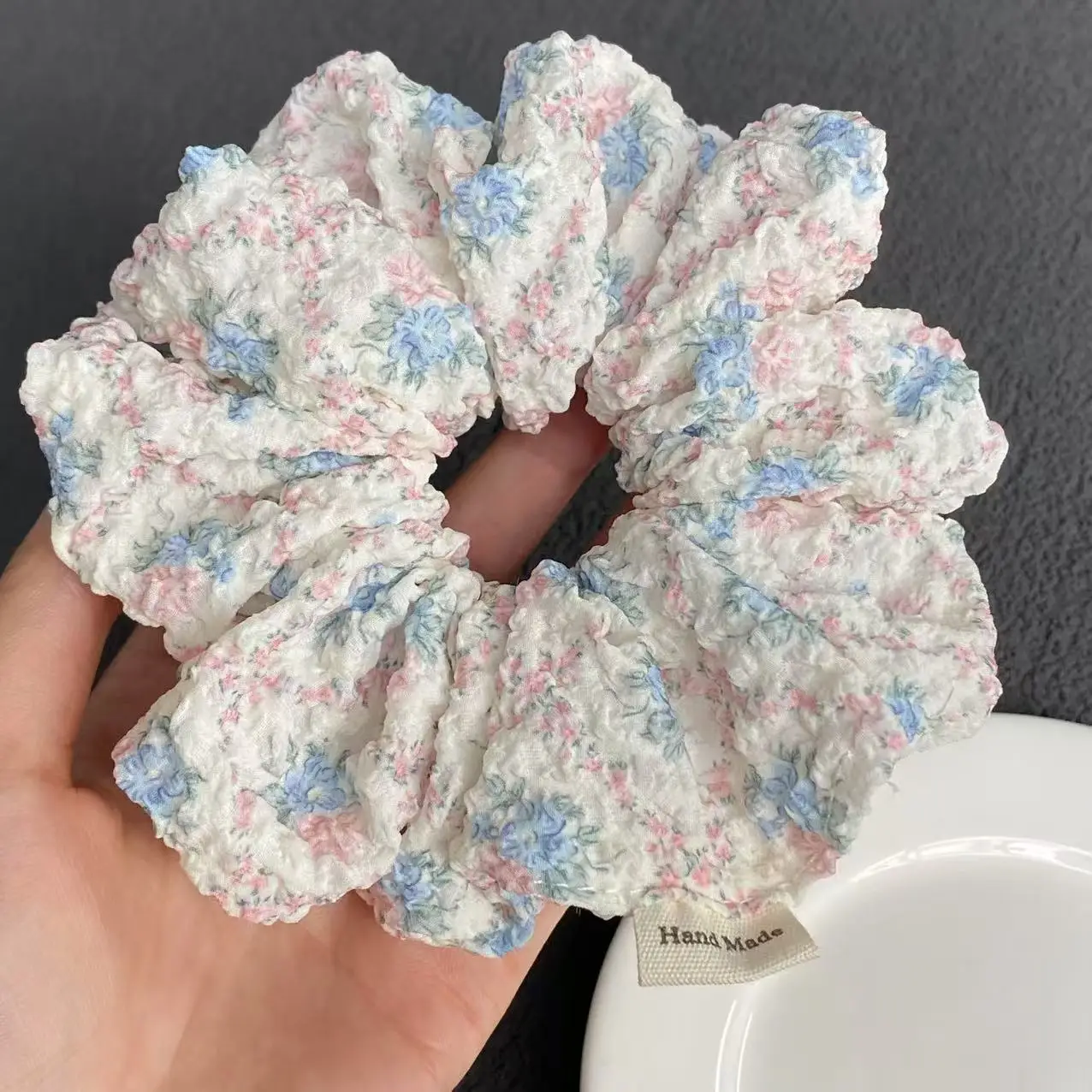 1PC Floral Patterned Textured Hair Scrunchie, Sweet And Romantic Hair Accessory For Women