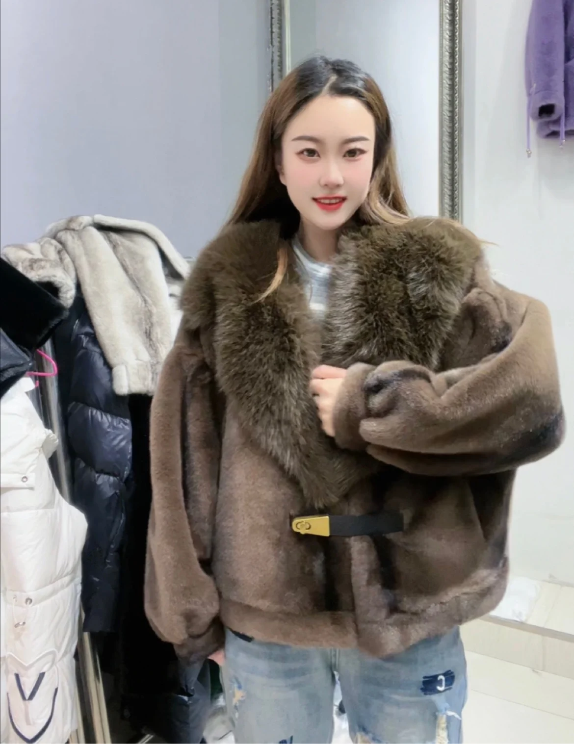 Fashion Solid Color Long Sleeve V-neck Women's Faux Fur Jacket 2023 Autumn and Winter Short Temperamental Pocket Faux Fur Coat