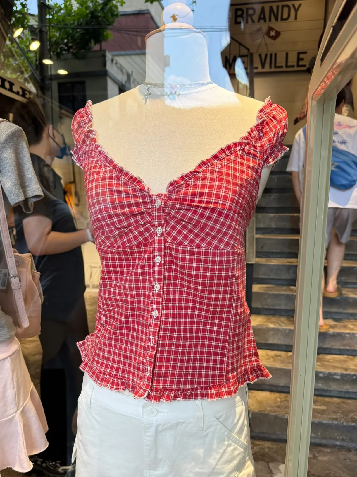 Red-white plaid