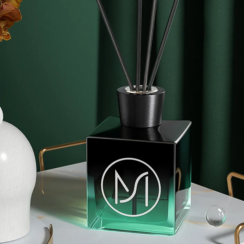 Gradient Green/Brown Bottle Black Wooden Cap Reed Diffuser 2 Gradient Green/Brown Bottle Black Wooden Cap Reed Diffuser 2