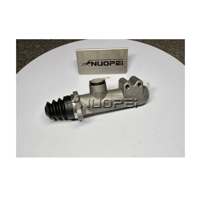Scani Truck Clutch Master Cylinder 1361136 1105332 1114685 KG250004.0.2