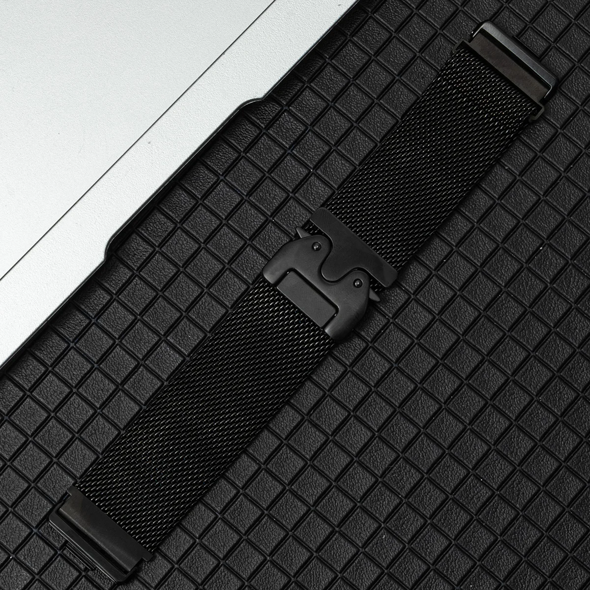 Luxury Milanese Stainless Steel Strap - Elegant Metal Loop Bracelet