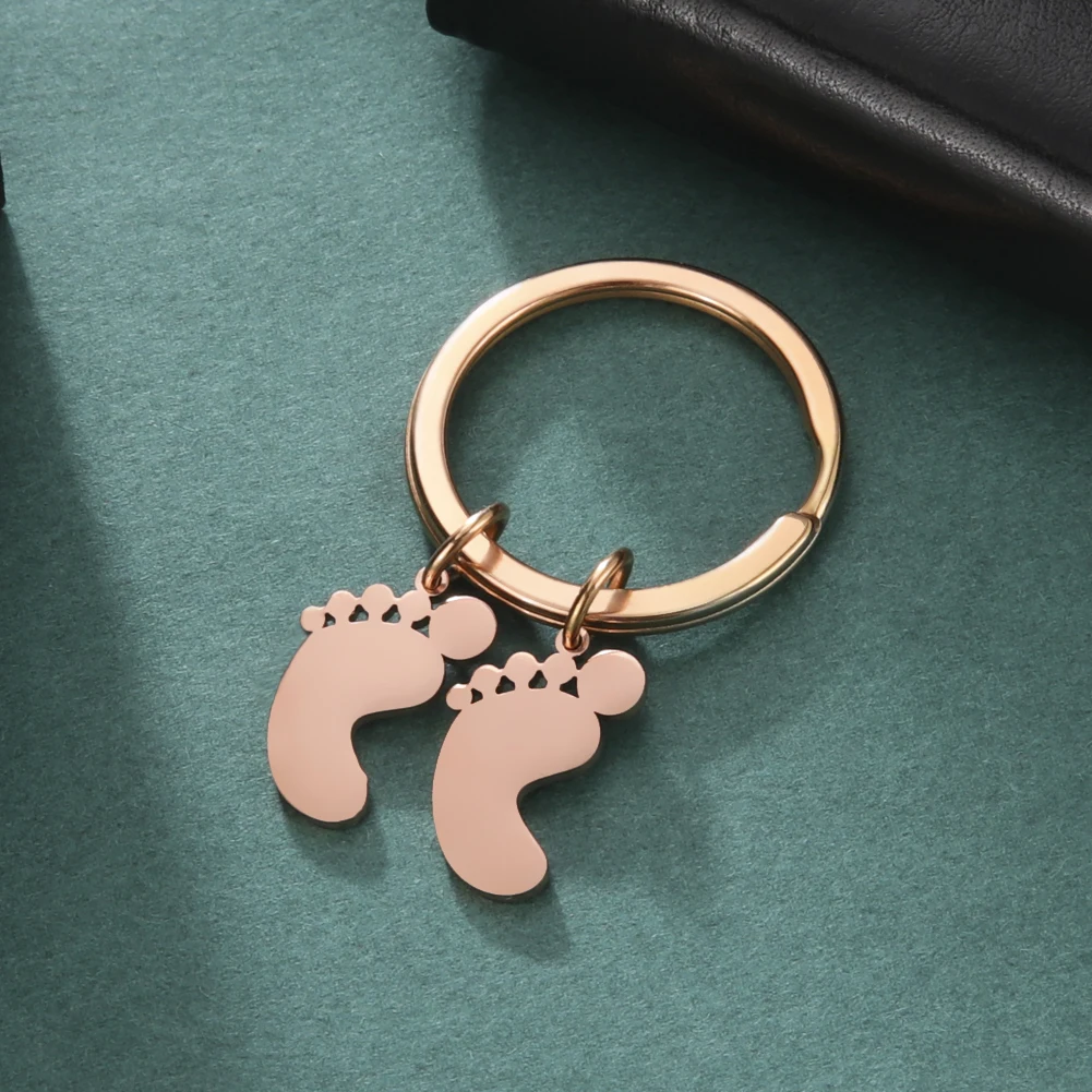 Baby Foot Personalized Keychain Father Mother Kid Gift for Women Men Custom Name Family New Born Stainless Steel Jewelry