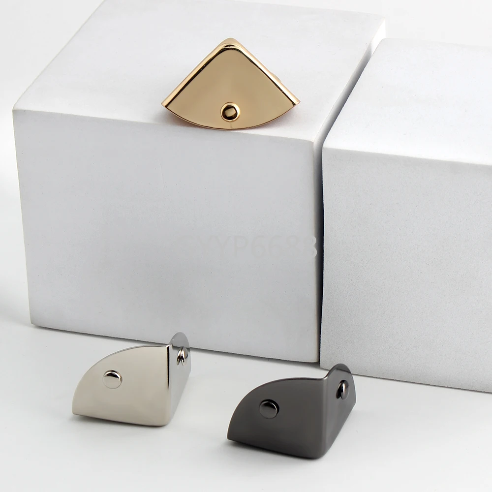 2/10/20PCS 가죽 공예 핸드백에 대 한 32x31mm 금속 삼각형 가방 코너 보호대 버클 DIY 책 사진 앨범 리벳 액세서리