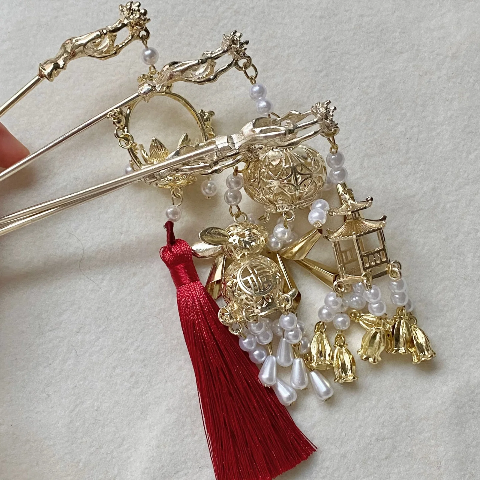 1PC Chinese New Year Hair Pin Set,Gold Pearl Red Tassel Hair Accessories,Traditional Oriental Hair Ornaments, Festive CNY Hanfu