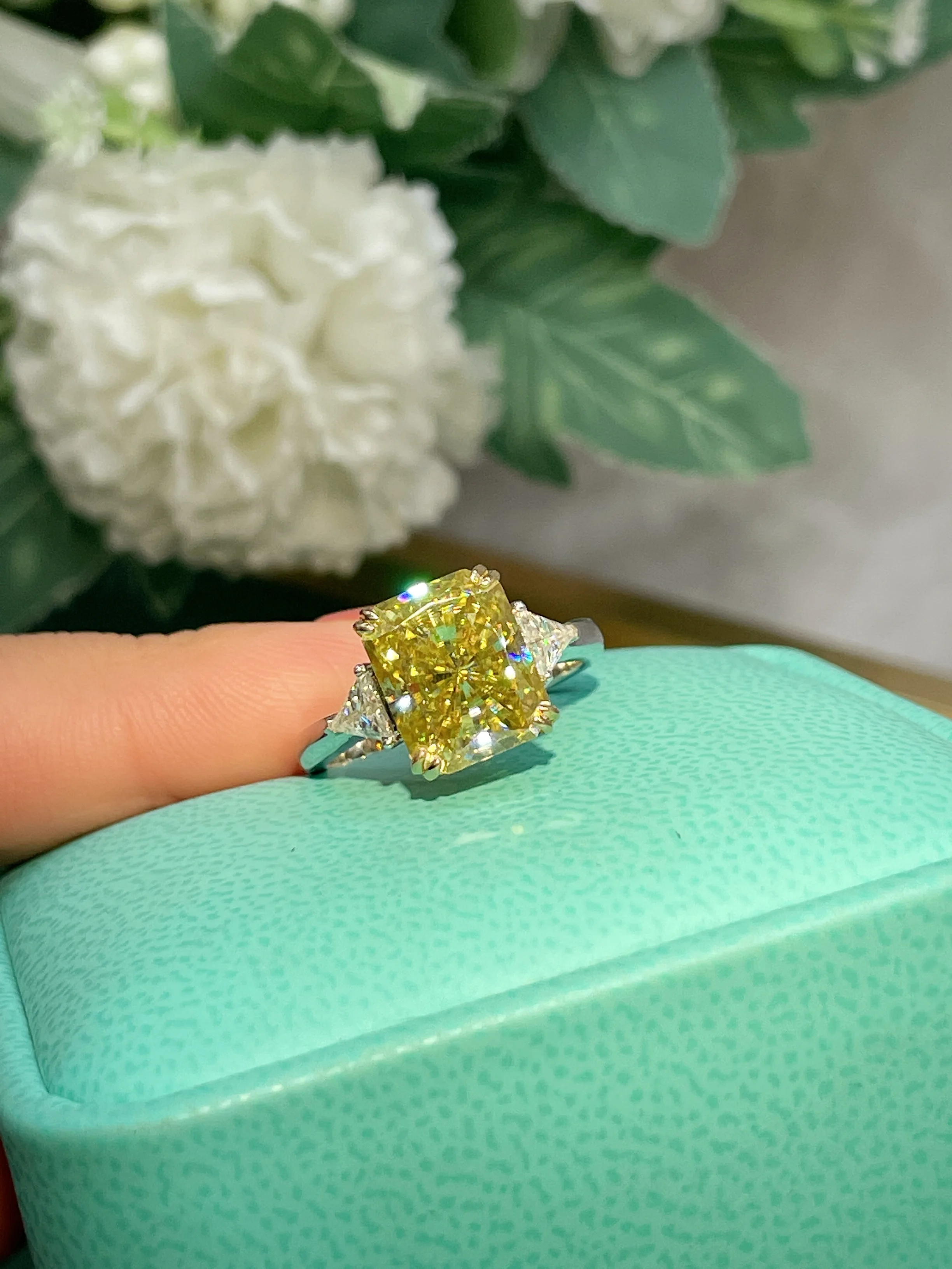 14K Gold Solid Real 5ct Radiant Cut Three-Stone Diamond Ring, Lab-Grown Diamonds (CVD/HPHT), Custom-Made Wholesale Wedding Rings 2